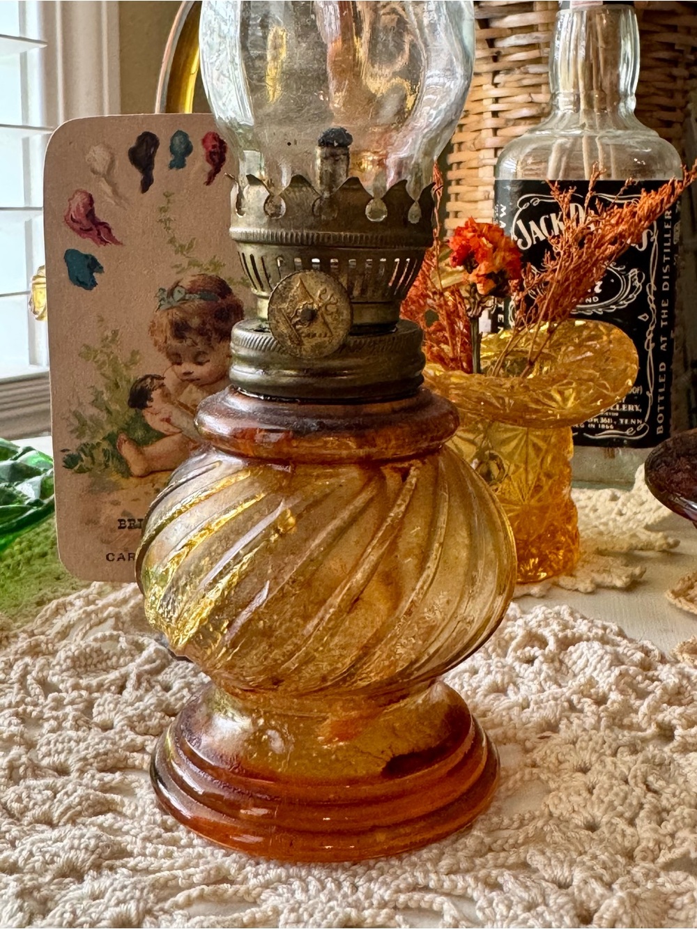 Amber Glass Oil Lamp - Picture 2 of 4